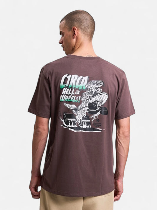 Remera Circa Resistance Marron