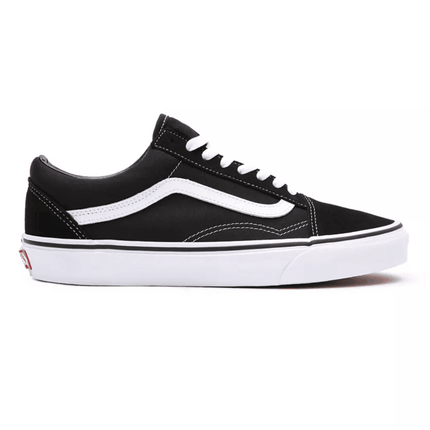 Vans old skool negras on feet deals