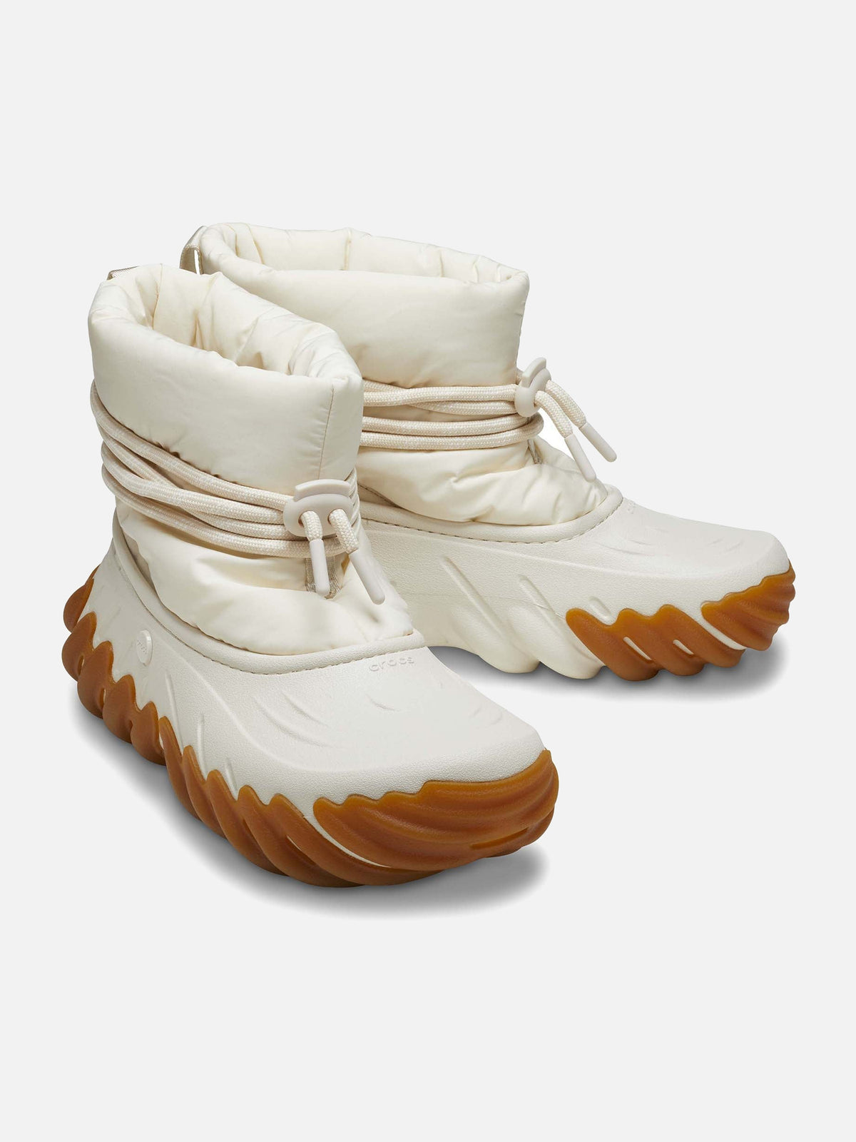 Crocs Echo Boot Stucco — par en angulo