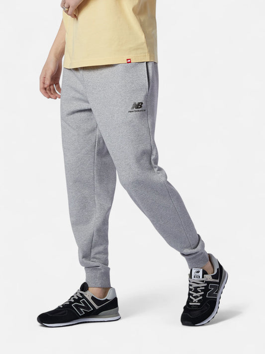 Pantalon New Balance Essentials Embroidered Gris