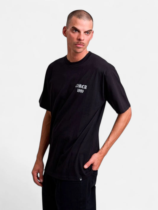 Remera Circa Commited Negro