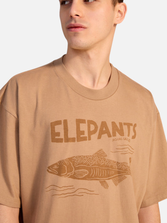 Remera Elepants Over Fish Marrón