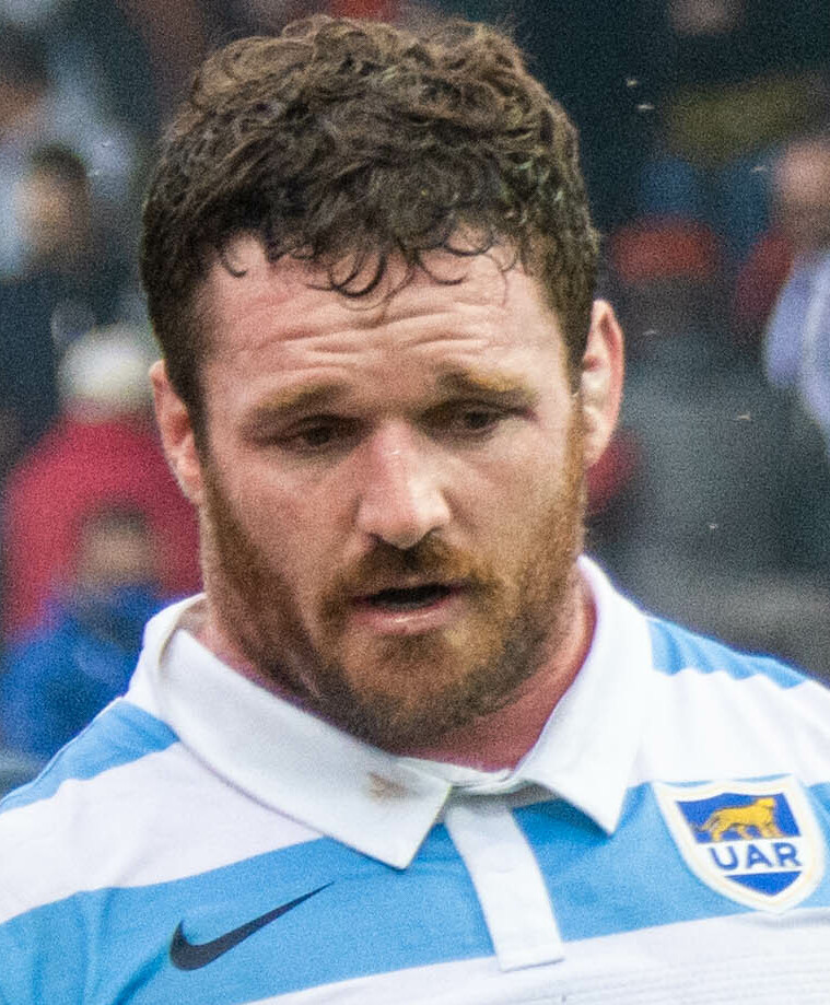 Foto de archivo: Julián Montoya, hooker de Los Pumas, con la camiseta celeste y blanca de la selección argentina