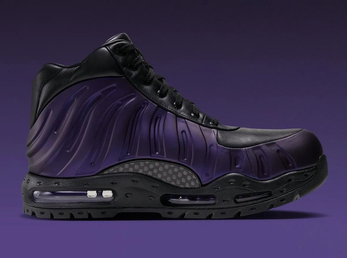 Nike Air Max Foamdome Eggplant de perfil, con la carcasa violeta con reflejos y la suela negra con unidades de aire